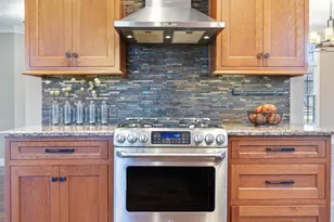 8 Burgundy Ct, Bloomington, IL 61704 - Photo 21