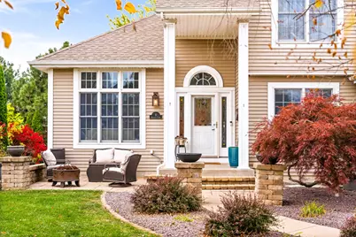 8 Burgundy Court, Bloomington, IL 61704 - Photo 3