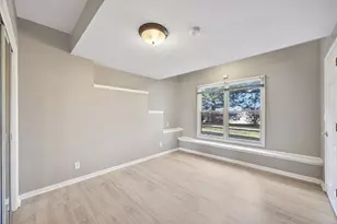 8 Burgundy Ct, Bloomington, IL 61704 - Photo 65