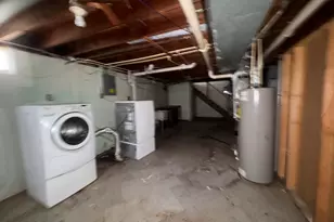 912 Chicago Ave, Dixon, IL 61021 - Photo 15