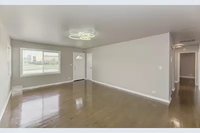 [Address not provided], Markham, IL 60428 - Photo 7