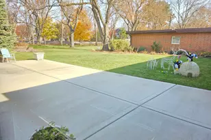 255 S West Ave S, Elmhurst, IL 60126 - Photo 11