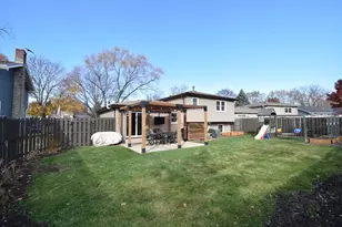 1919 Moore Ave, Saint Charles, IL 60174 - Photo 23