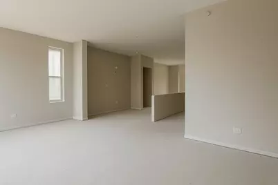 184 N East River Road, Des Plaines, IL 60016 - Photo 9