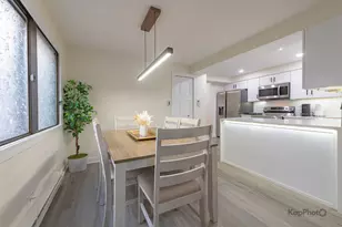 6612 W 64th Pl, Chicago, IL 60638 - Photo 9