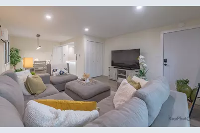 6612 W 64th Place #2W, Chicago, IL 60638 - Photo 5