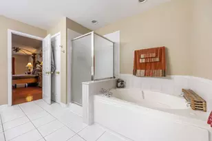 2566 Rourke Dr, Aurora, IL 60503 - Photo 15