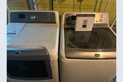 9562 S Bensley Avenue, Chicago, IL 60617 - Photo 11