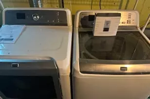 9562 S Bensley Ave, Chicago, IL 60617 - Photo 11