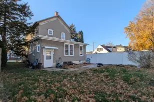 1128 St Vincent Ave, Lasalle, IL 61301 - Photo 35