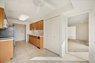 1721 Mission Hills Rd, Northbrook, IL 60062 - Photo 11