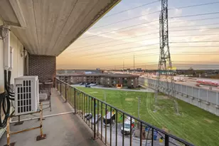 2304 Holiday Ter, Lansing, IL 60438 - Photo 7