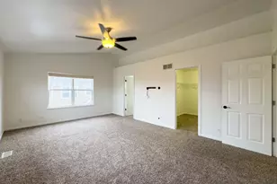 366 Copper Springs Ln, Elgin, IL 60124 - Photo 21