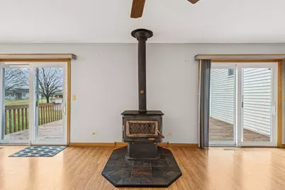 915 Beaver Pond Drive, Marengo, IL 60152 - Photo 9