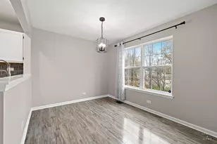 221 Mistwood Ln, Crystal Lake, IL 60014 - Photo 7