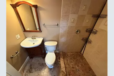 183 N Des Plaines River Road #E2, Des Plaines, IL 60016 - Photo 21