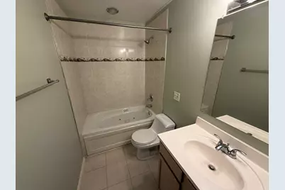 183 N Des Plaines River Road #E2, Des Plaines, IL 60016 - Photo 19