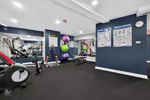 1198 Royal Glen Dr, Glen Ellyn, IL 60137 - Photo 11