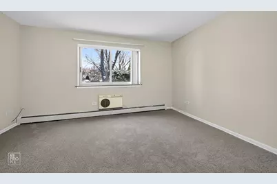 1198 Royal Glen Drive #102, Glen Ellyn, IL 60137 - Photo 7