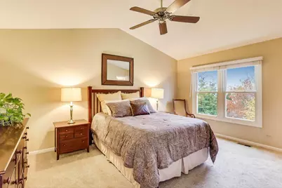 461 Evergreen Drive, Vernon Hills, IL 60061 - Photo 11