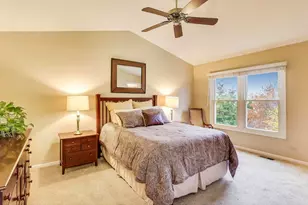 461 Evergreen Dr, Vernon Hills, IL 60061 - Photo 11