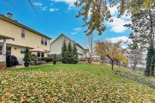 461 Evergreen Dr, Vernon Hills, IL 60061 - Photo 25