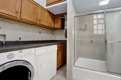 4143 W Roscoe Street, Chicago, IL 60641 - Photo 19