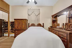 4143 W Roscoe St, Chicago, IL 60641 - Photo 15