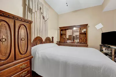 4143 W Roscoe Street, Chicago, IL 60641 - Photo 13