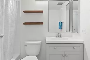 [Address not provided], Chicago, IL 60613 - Photo 11