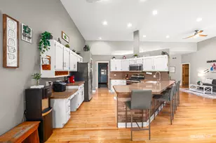 3735 W Nettle Creek Dr, Morris, IL 60450 - Photo 7