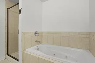 3550 W Montrose Ave, Chicago, IL 60618 - Photo 25