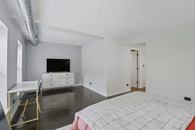 3550 W Montrose Avenue #107, Chicago, IL 60618 - Photo 21