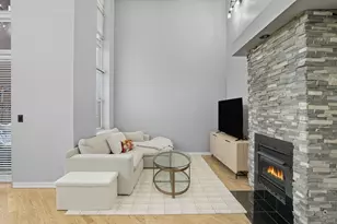 3550 W Montrose Ave, Chicago, IL 60618 - Photo 5