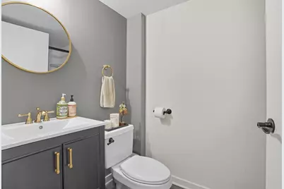 3550 W Montrose Avenue #107, Chicago, IL 60618 - Photo 15