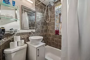 5017 N Meade Ave, Chicago, IL 60630 - Photo 13