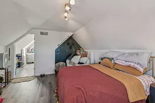 5017 N Meade Ave, Chicago, IL 60630 - Photo 25