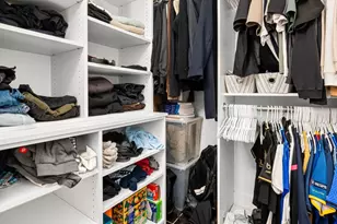 253 E Delaware Pl, Chicago, IL 60611 - Photo 9