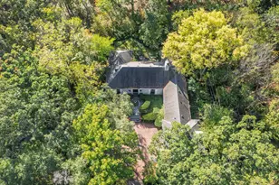 704 Bittersweet Ln, Hinsdale, IL 60521 - Photo 1