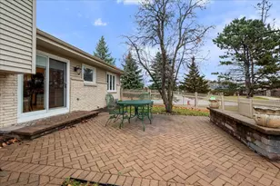 731 Highpoint Ct, Schaumburg, IL 60193 - Photo 29