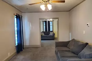 803 E Illinois St, Freeport, IL 61032 - Photo 3