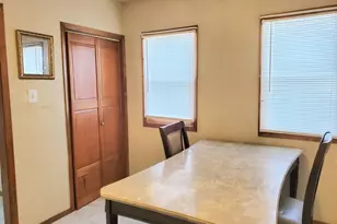 803 E Illinois St, Freeport, IL 61032 - Photo 11