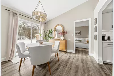 752 N Brookdale Drive, Schaumburg, IL 60194 - Photo 7