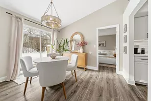 752 N Brookdale Dr, Schaumburg, IL 60194 - Photo 7