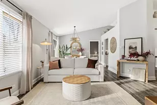 752 N Brookdale Dr, Schaumburg, IL 60194 - Photo 5