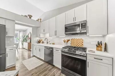 752 N Brookdale Drive, Schaumburg, IL 60194 - Photo 9