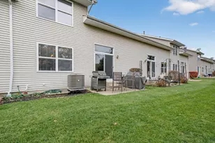 1152 Rose Dr, Sycamore, IL 60178 - Photo 33