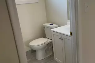 10059 Frontage Rd, Skokie, IL 60077 - Photo 13