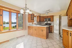 1057 W Peregrine Dr, Palatine, IL 60067 - Photo 11