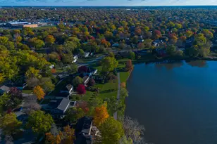 1057 W Peregrine Dr, Palatine, IL 60067 - Photo 3